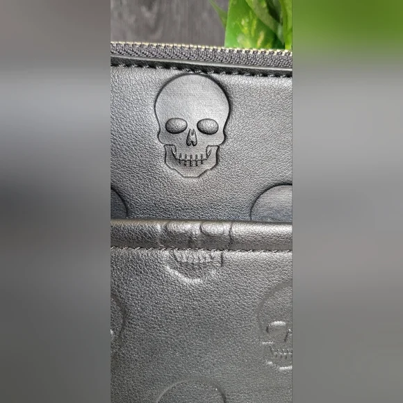 Mad Engine Monogram Skull Embossed Black Shoulder Zippered Bag, 19" - Picture 4 of 16